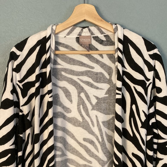 Chico’s Zebra Floral Cardigan ~ Size 3 (Large) ~ Black, White, Red - Picture 3 of 7